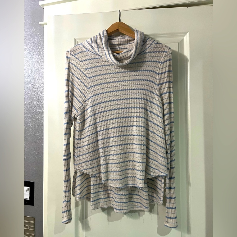 Lightweight Free People Sweater